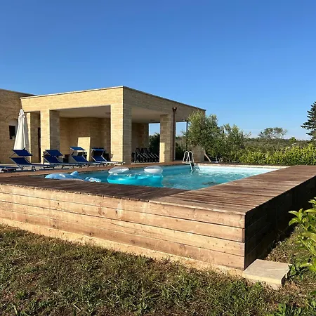 Casa Di Aurora E Luigi 살베